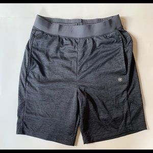 Men's gaiam athletic shorts size small